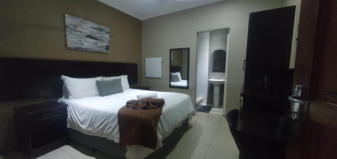 Hemmingways Bed & Breakfast Кинг Уилиямс Таун Екстериор снимка